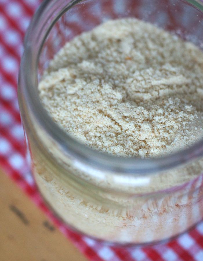 Read more about the article Veganer Parmesan